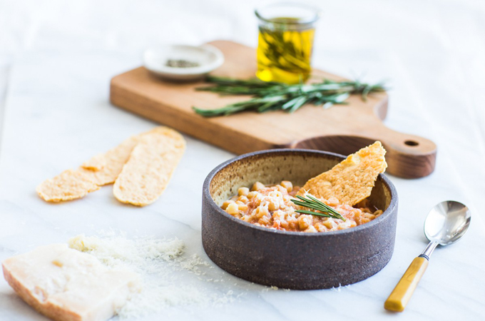 Ditalini with Chickpeas, Tomatoes, Garlic and Rosemary Soup