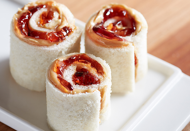 Back to School Peanut Butter and Jelly Sushi Rolls