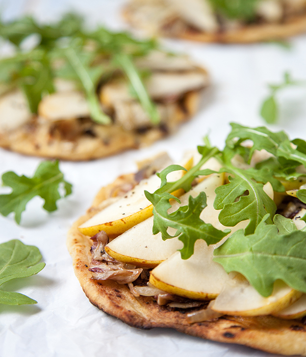 Pear Pizzette