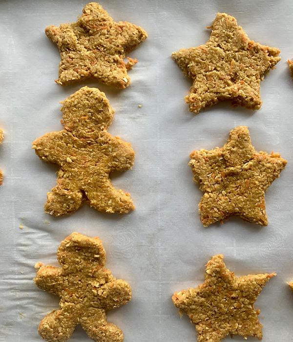 Peanut Butter and Banana Dog Cookies