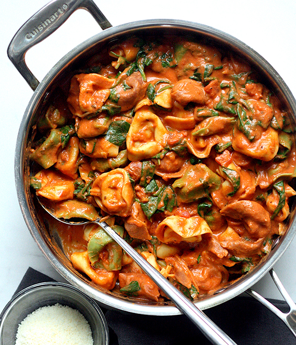 Tortelloni with Tomato Spinach Cream Sauce