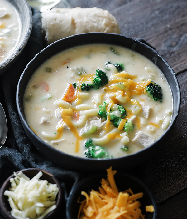 Chicken Macaroni and Cheese Soup