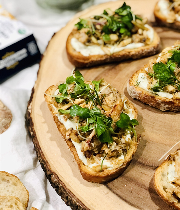 Crispy Garlic and Shallot Crab Toasts