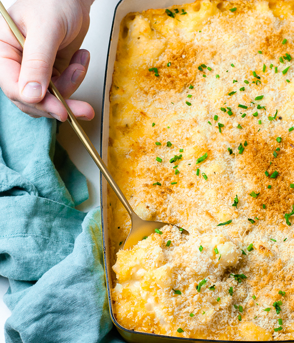 Panko-Crusted Cauliflower Mac and Cheese