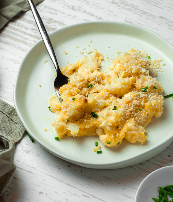 Panko-Crusted Cauliflower Mac and Cheese