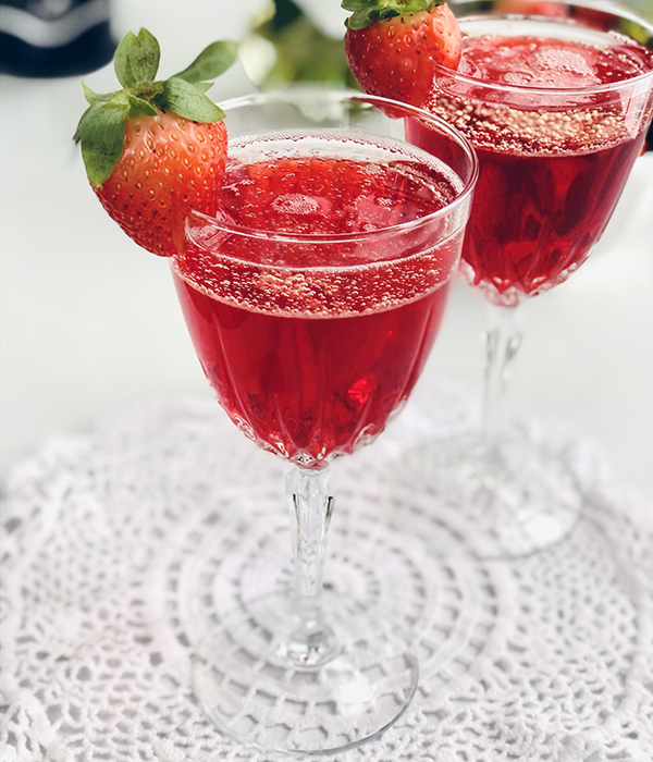 Strawberry Prosecco Jell-O Flutes