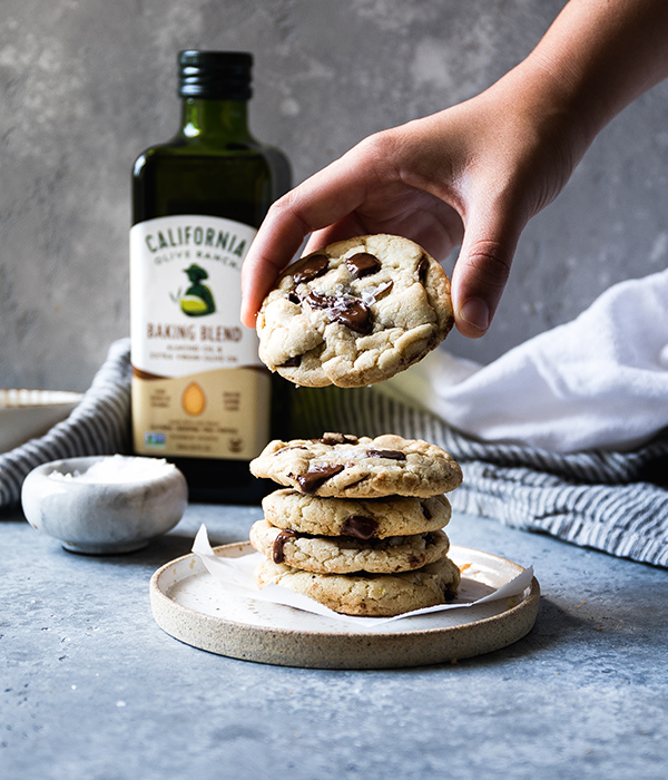 Almond Chocolate Chip Cookies