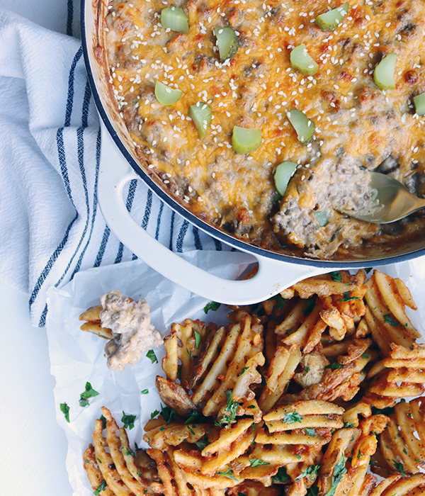 Cheeseburger Dip with Waffle Fries