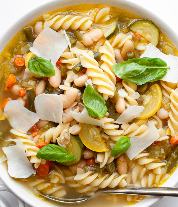 Fresh Summer Minestrone Soup