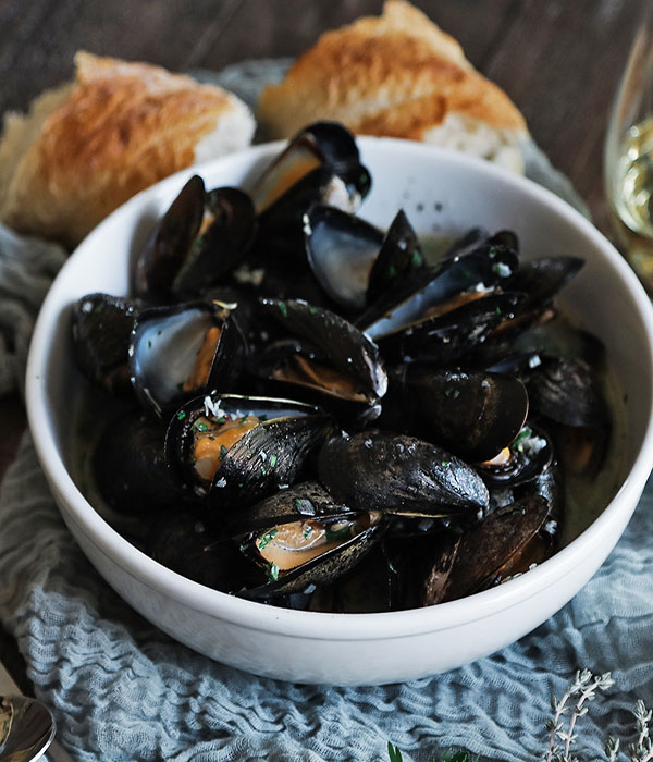 Garlic Braised Mussels