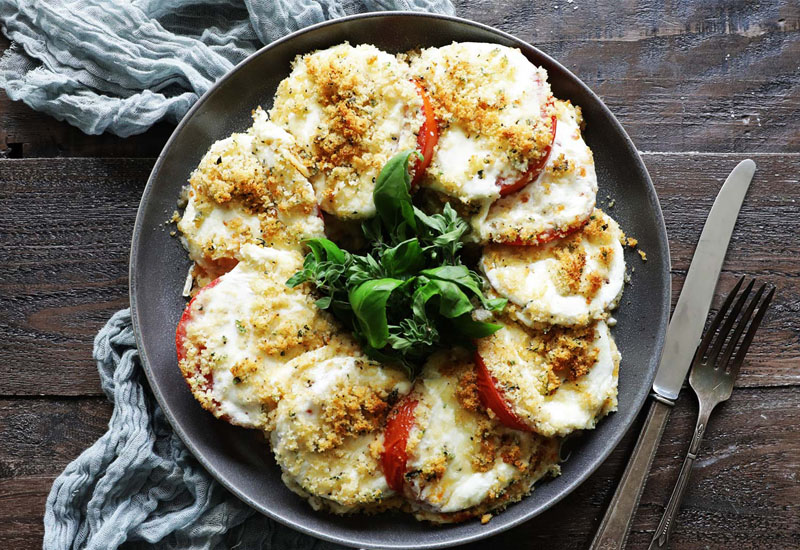 Mozzarella Baked Tomatoes