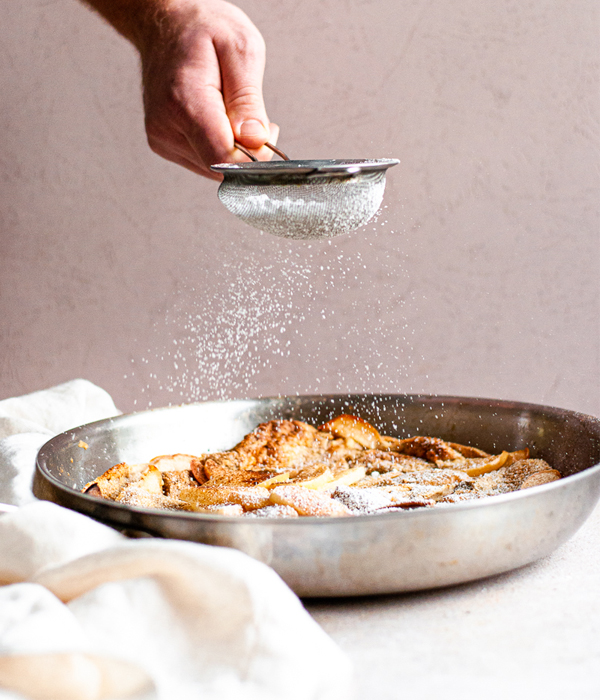 Chai Spiced Apple Dutch Baby