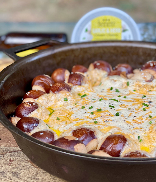 Pretzel Skillet Dip