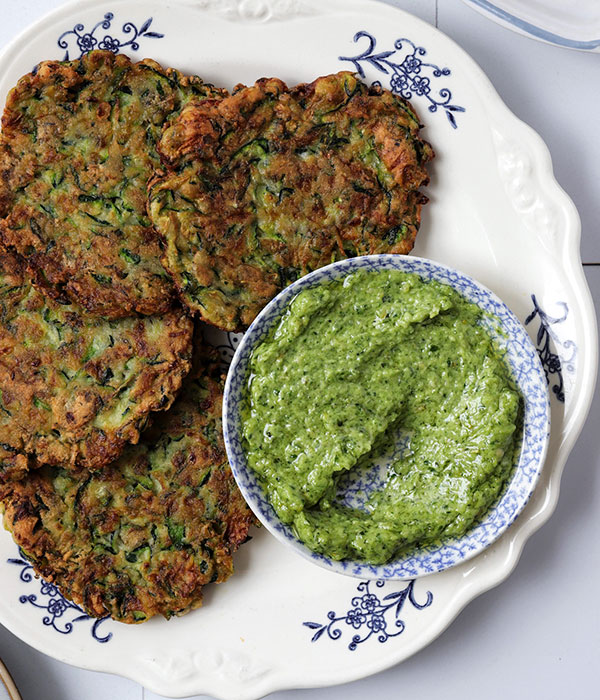 Whole30 & Paleo Zucchini Fritters with Pesto Aioli