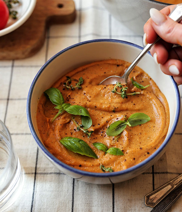 Vegan & Paleo Cauliflower and Tomato Bisque