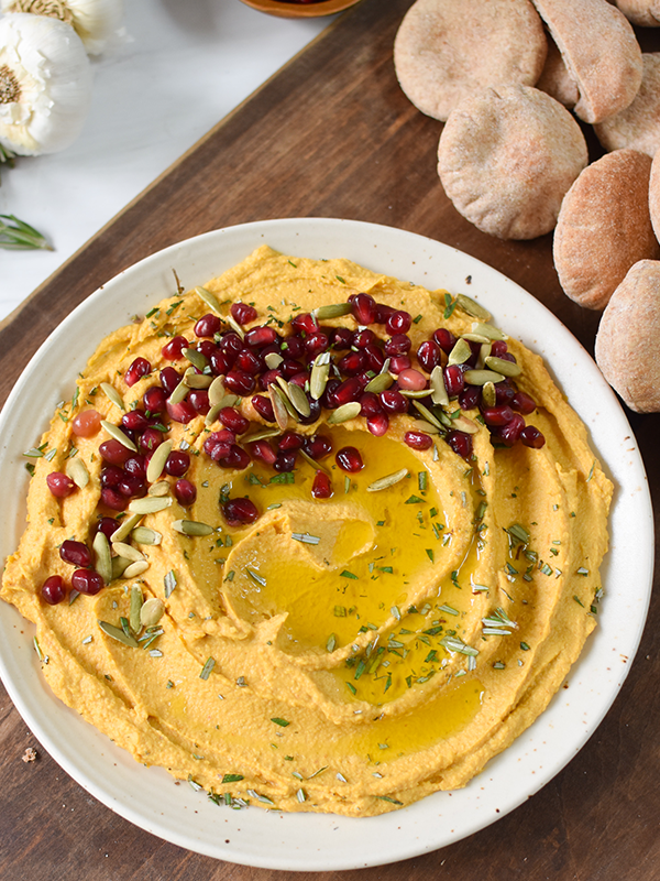 Creamy Pumpkin Hummus 