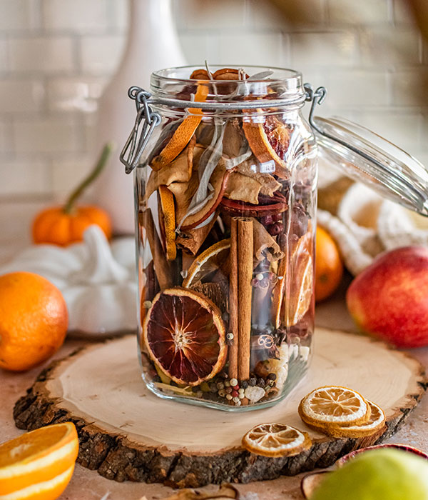 Homemade Holiday Potpourri