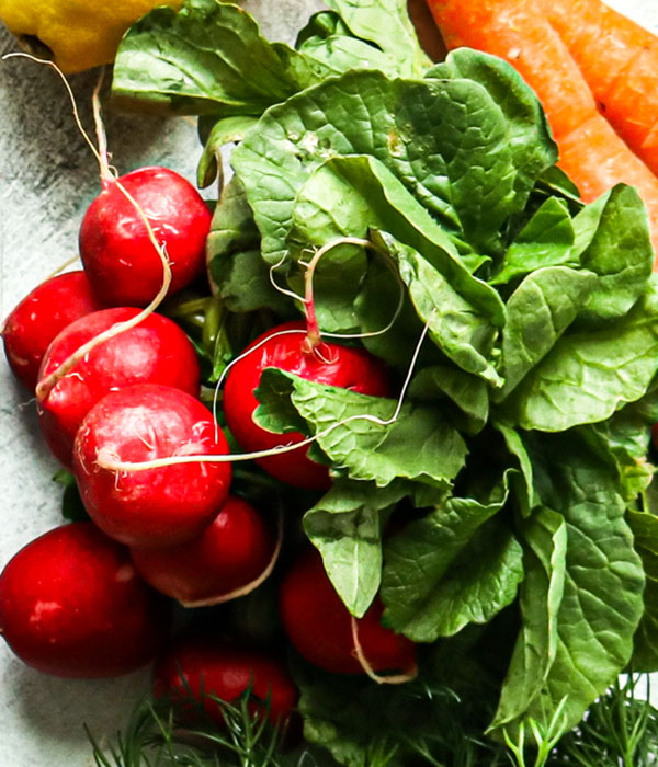 Fresh Whole Radishes