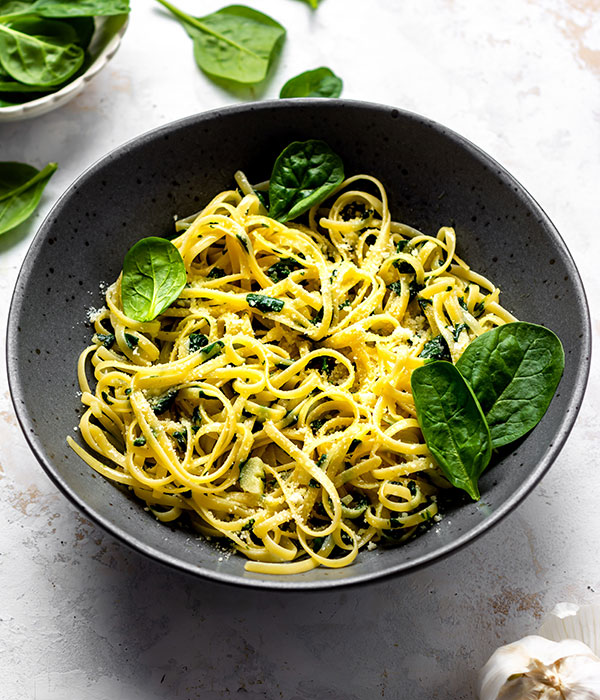 5-Ingredients Spinach Parmesan Pasta