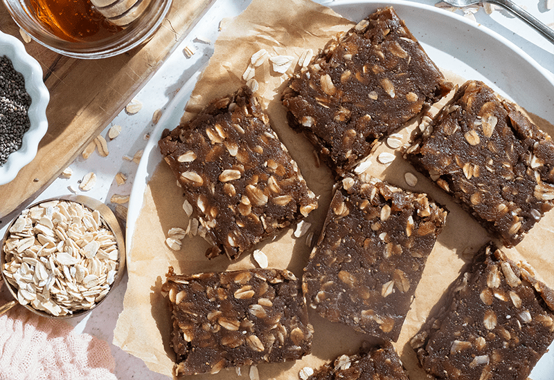 No-Bake Peanut Butter Chocolate Protein Bars