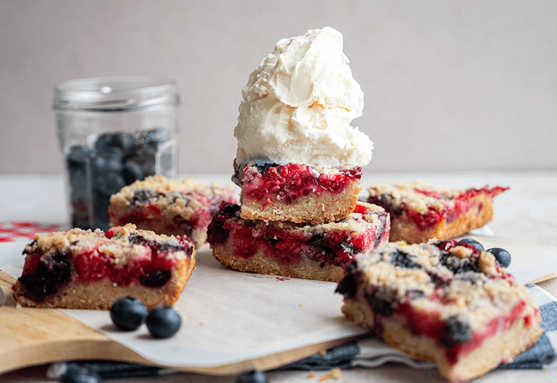 Berry Crumble Bars