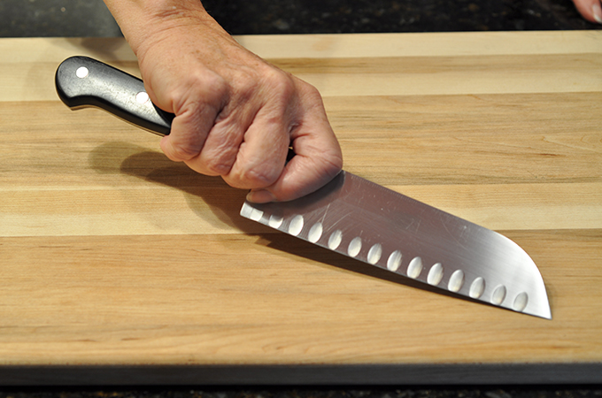 Chef's knife grip demonstration