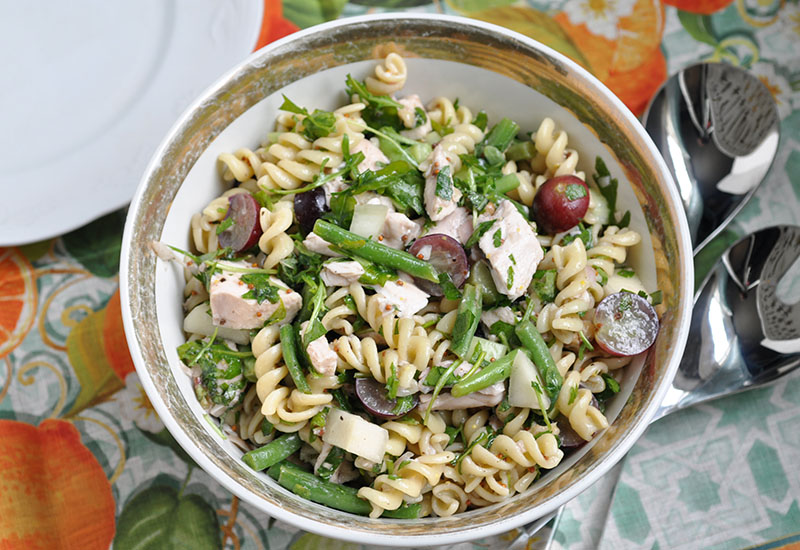 Pasta Salad with Chicken, Grapes and Walnuts