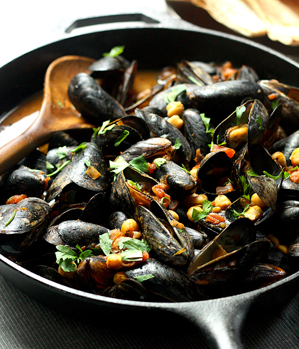 Moroccan Mussels and Chickpeas in Skillet
