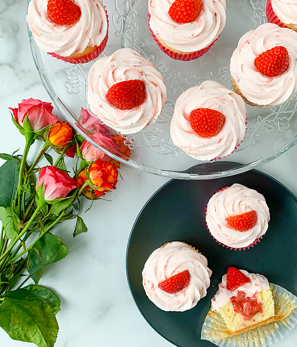 Strawberry Prosecco Cupcakes with Roses