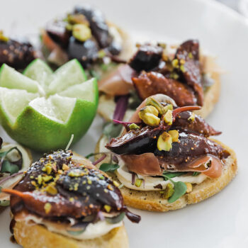 Fig crostini with lime