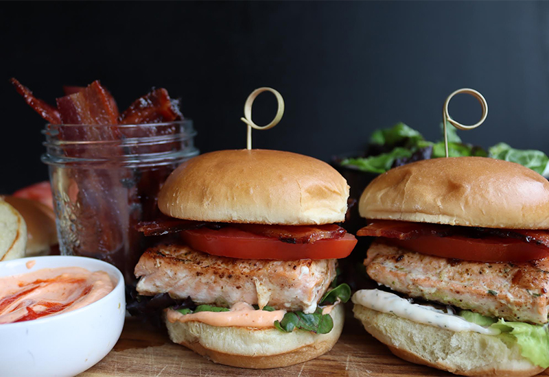 Salmon BLTs with sauce