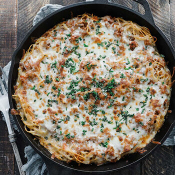 Baked spaghetti with cheese