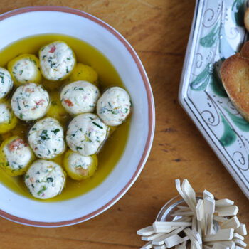 Herbed goat cheese balls in oil