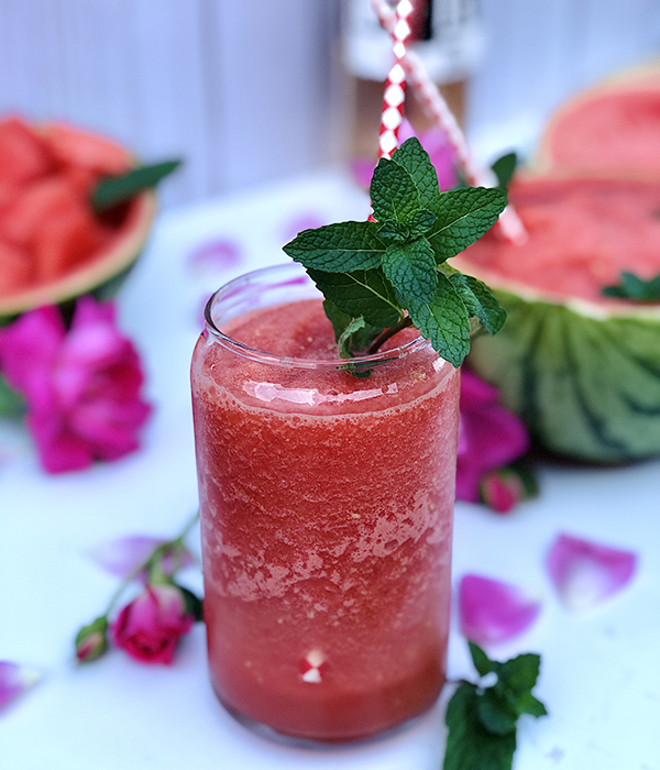Watermelon Frozé Splash Cocktail