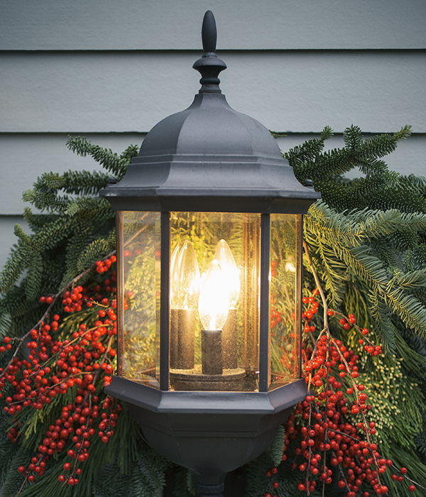 Holiday Outdoor Light Sconce