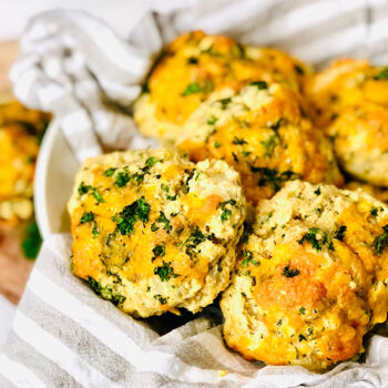 Cheddar Baked Biscuits
