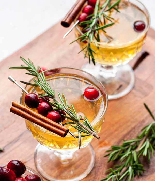 White Cranberry Mulled Wine