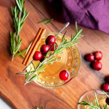 White Cranberry Mulled Wine