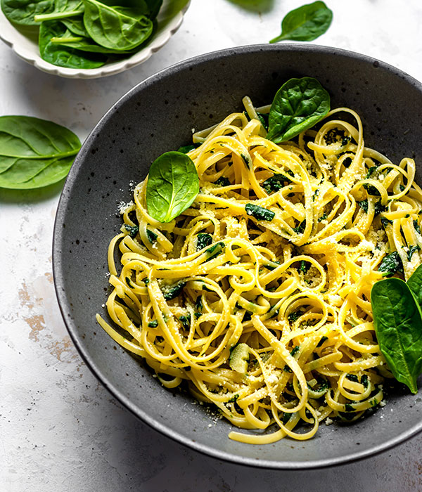 5-Ingredients Spinach Parmesan Pasta