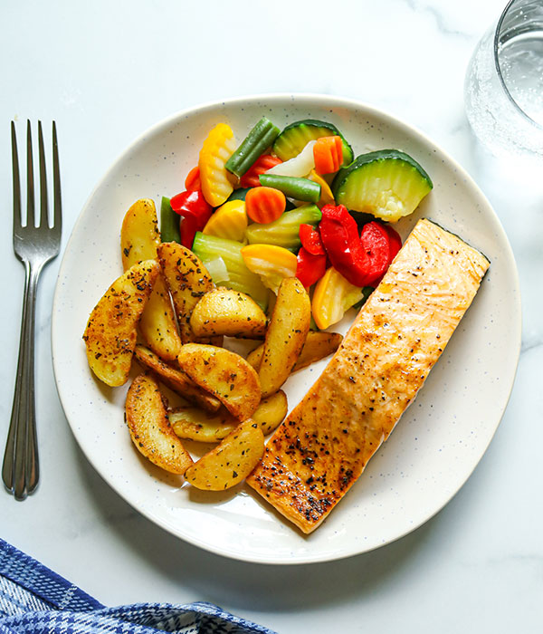 Salmon Dinner with Potatoes and Vegetables