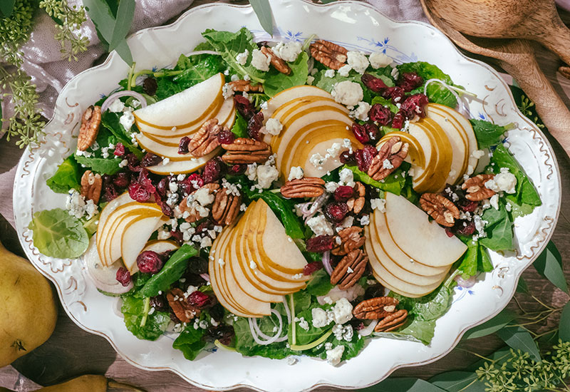 Pear Baby Kale and Blue Cheese Salad